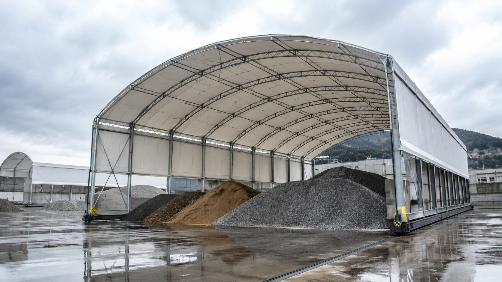 Coperture mobili industriali per materiali sensibili all’umidità